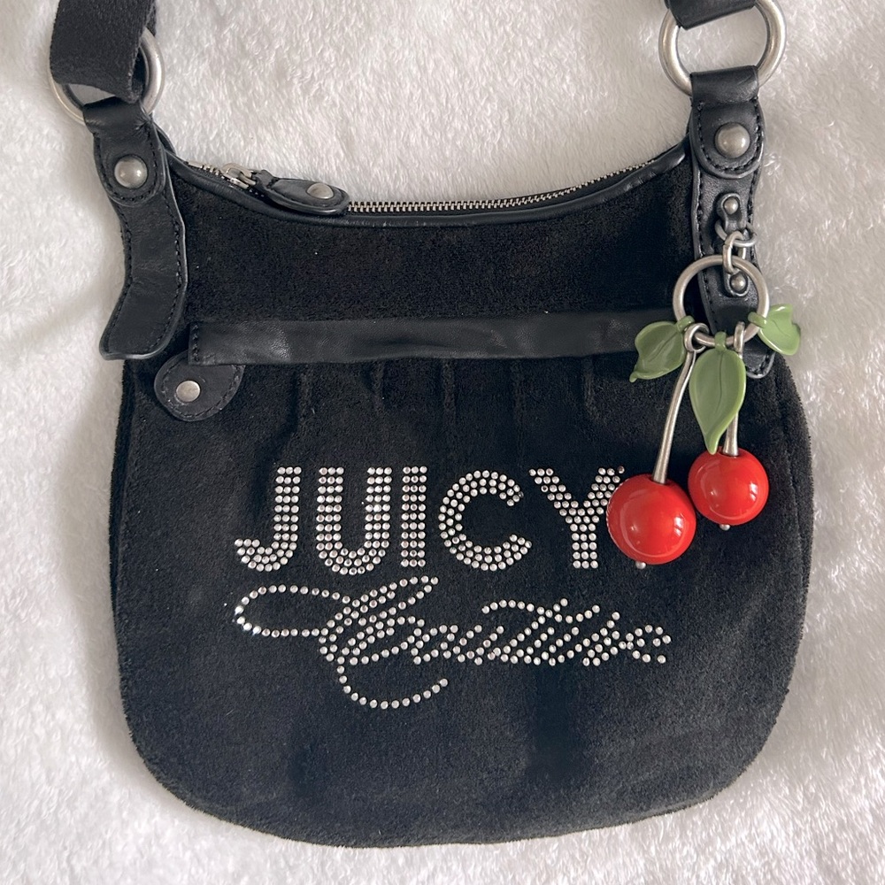 Juicy Couture Y2K pink terrycloth crossbody bag w/ cherries charm 🍒🖤
